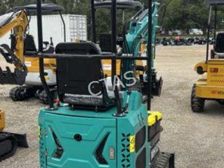 #108-•-cfg-industrial-mini-excavator-image-3