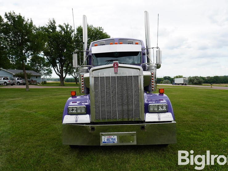 2006-kenworth-w900l-image-2
