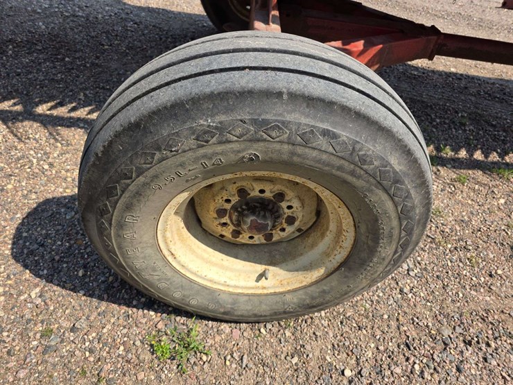 ih-model-1020-bean-head,-25’-wide,-bolt-on-sections,-comes-with-4-wheel-header-trailer,-9.5l-14-tire-image-28