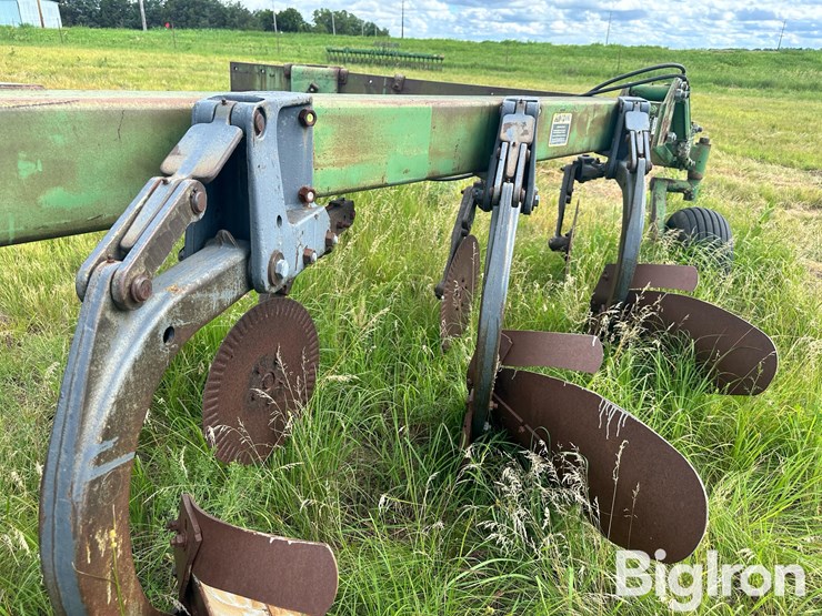john-deere-2700-image-18