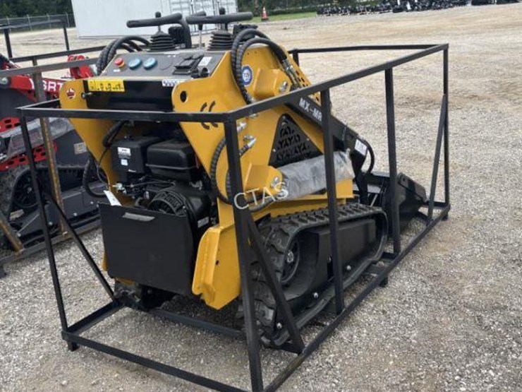 #89-•-compact-track-loader-image-3