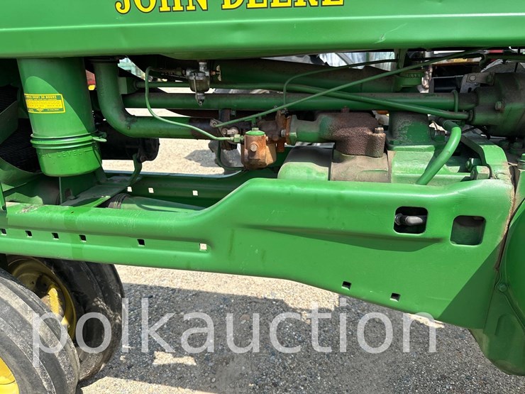 john-deere-b-image-13