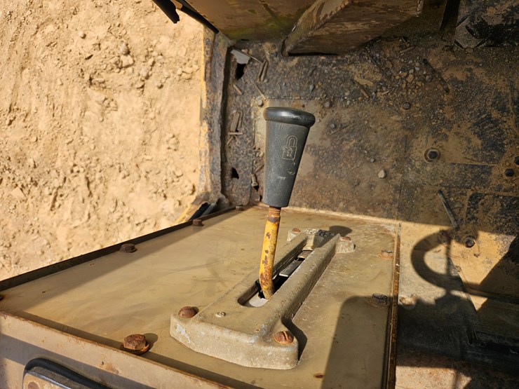 caterpillar-931b-image-53