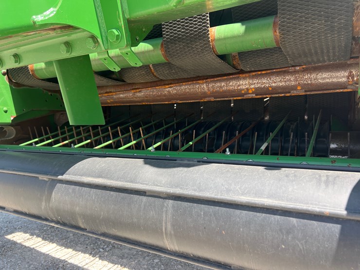 2020-john-deere-560r-image-3