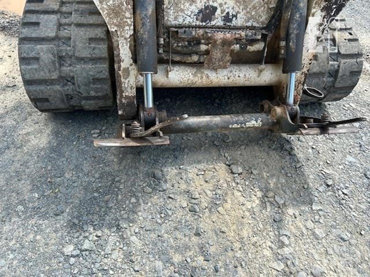 2016-bobcat-t590-image-8