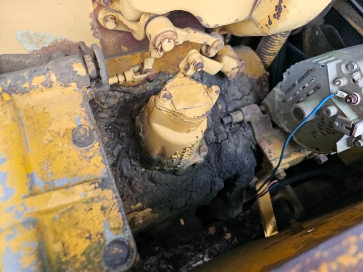 caterpillar-d7-image-28