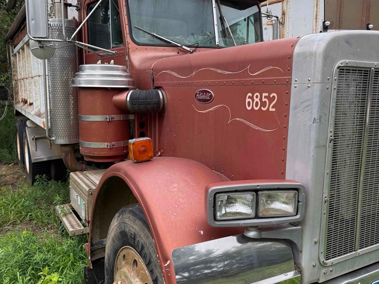 1987-peterbilt-359-image-4