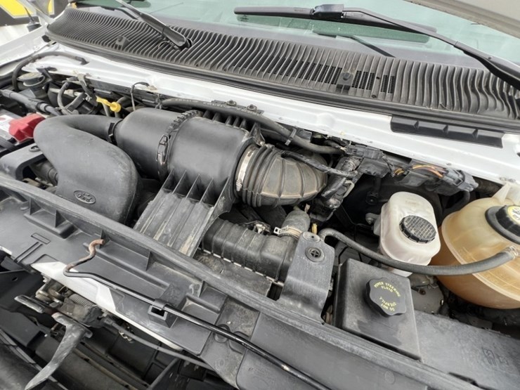 2009-ford-e350-image-11