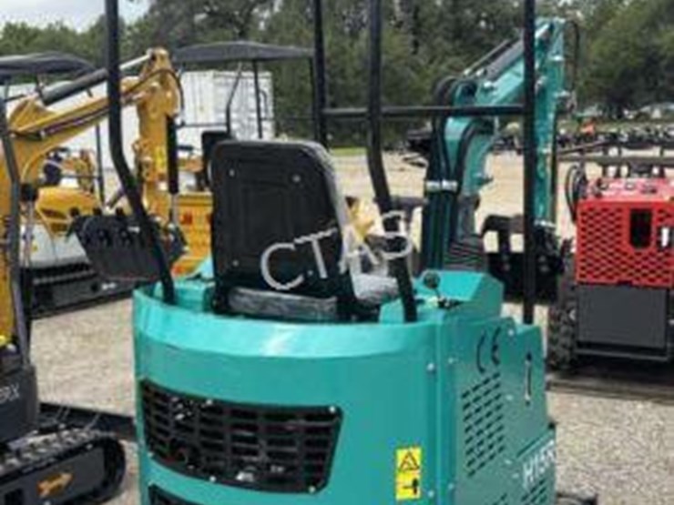 #110-•-cfg-industrial-mini-excavator-image-3