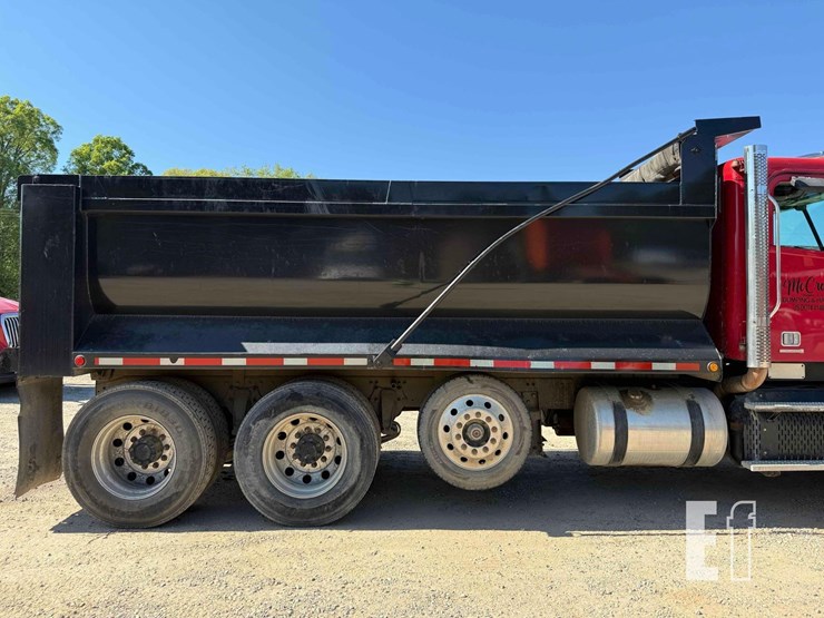 2014-freightliner-coronado-122-sd-image-12