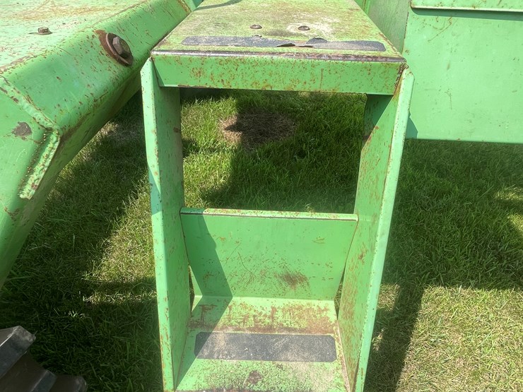 #1061-•-owatonna-260-swather-with-conditioner-image-71