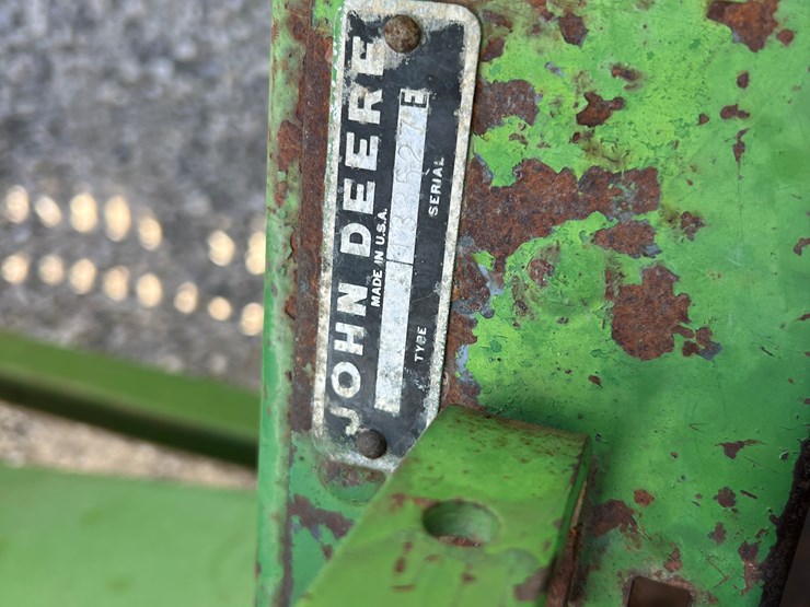 john-deere-336-image-8