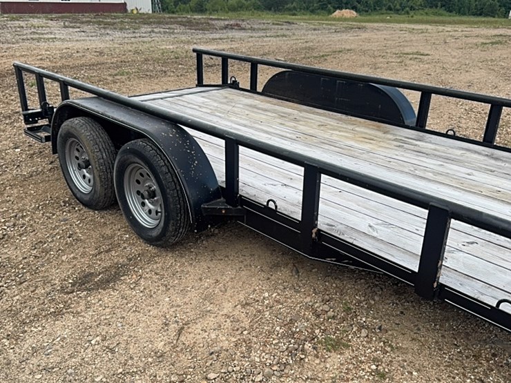 16-foot-utility-trailer-image-8