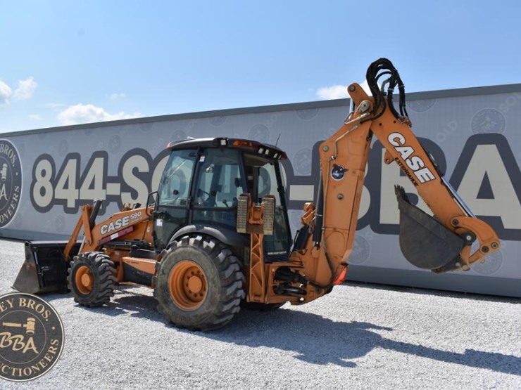 2012-case-590sn-image-8