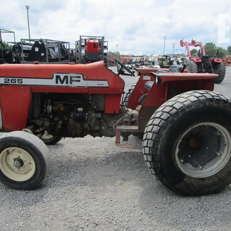 MASSEY-FERGUSON 265