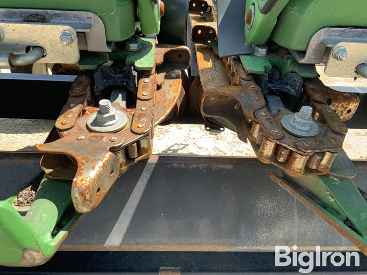 2019-john-deere-712c-image-17