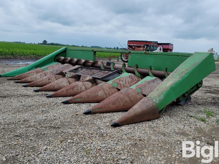 john-deere-843-image-1