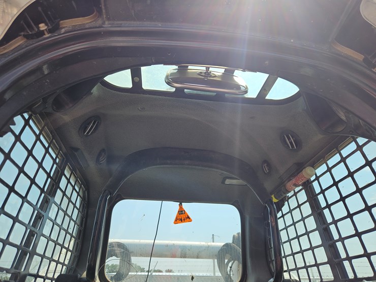 2017-bobcat-t650-image-7