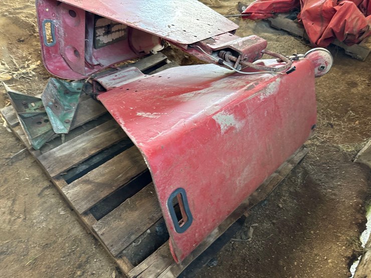 ih-flat-top-fenders-image-3