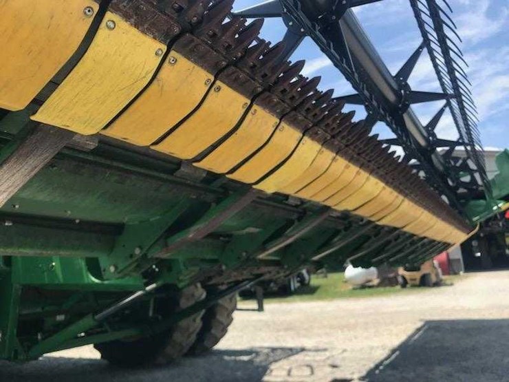 2014-john-deere-635f-grain-head-image-25