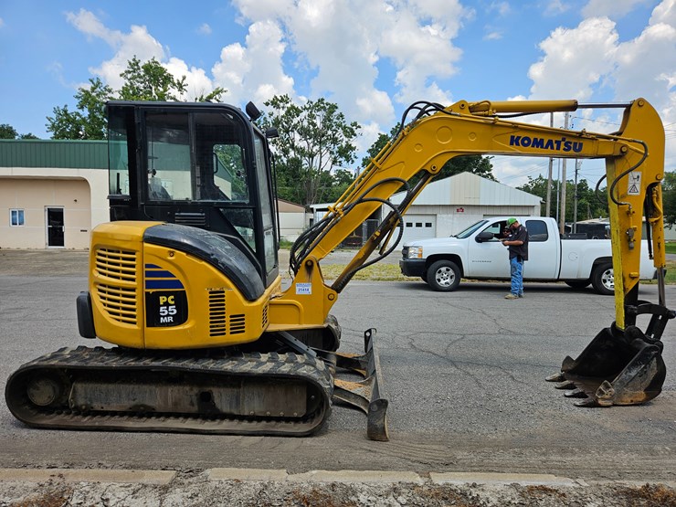 2018-komatsu-pc55mr-image-23
