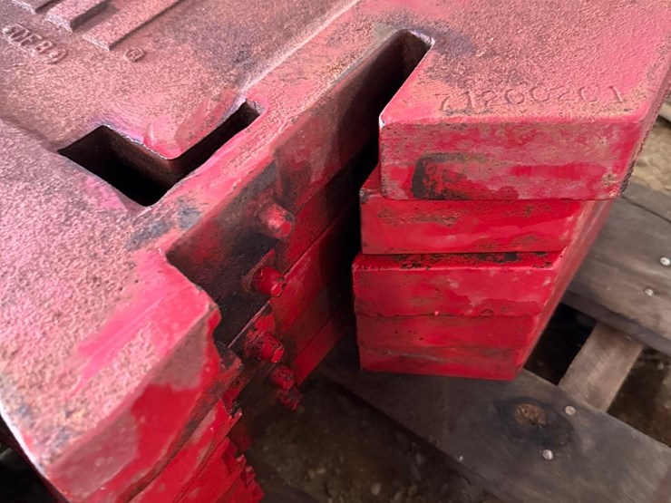 10-ih-stamped-front-suitcase-weights-image-6