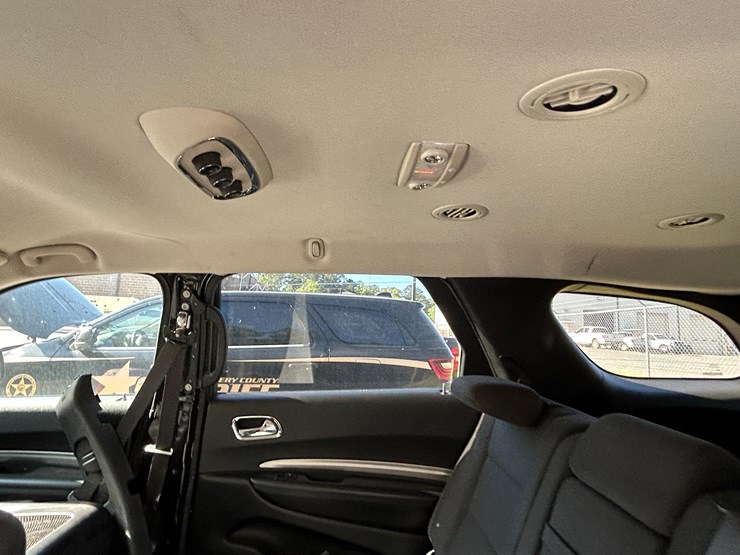 2016-dodge-durango-image-17
