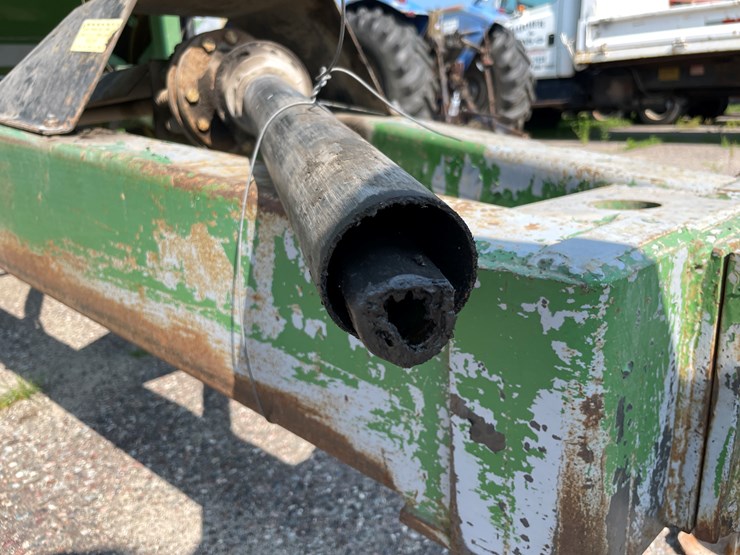 #1057-•-j-&-m-grain-cart-image-10