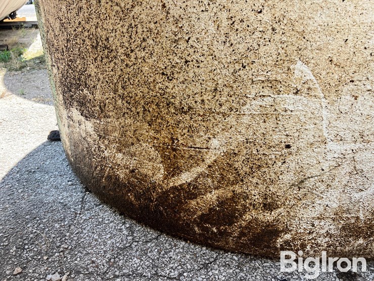 7,000-gallon-(approx.)-fiberglass-liquid-feed-storage-tank-image-13