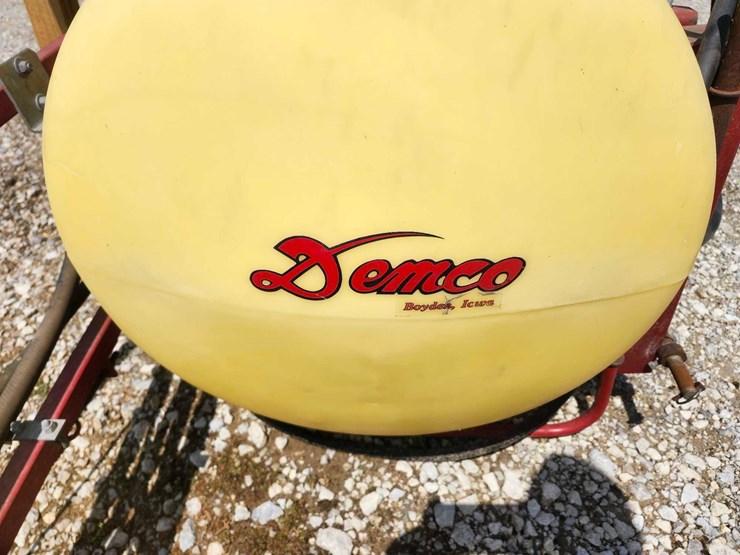 demco-85-gal-sprayer-image-7