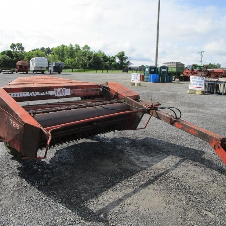 MASSEY-FERGUSON 725