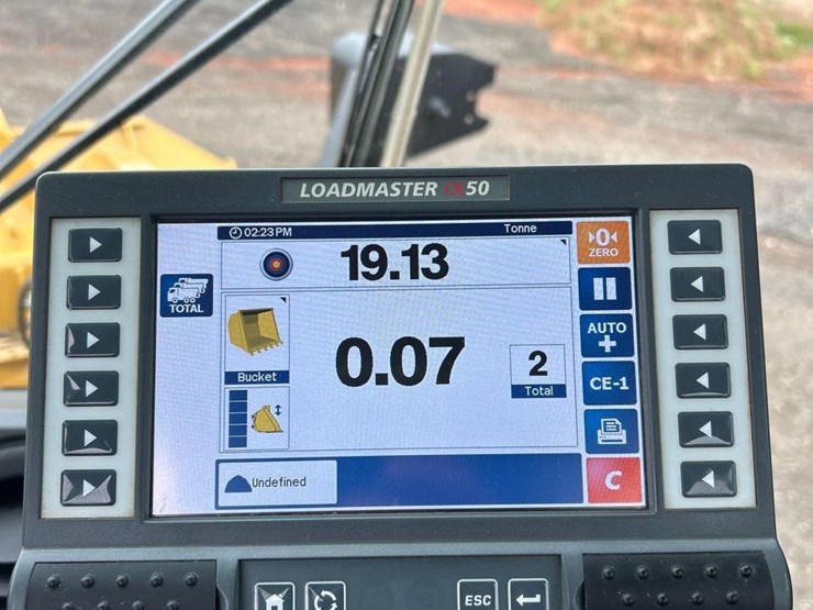 2020-caterpillar-962m-image-51