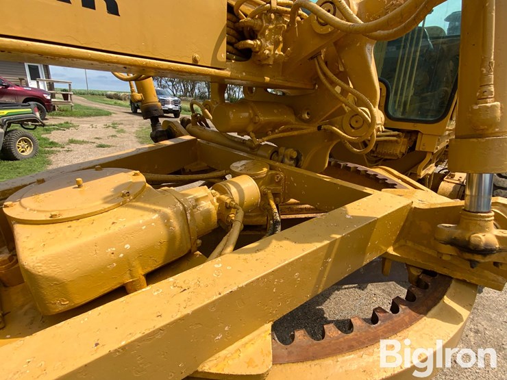 1977-caterpillar-120g-image-10