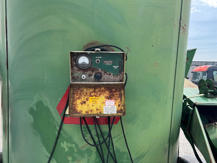 john-deere-750-image-7