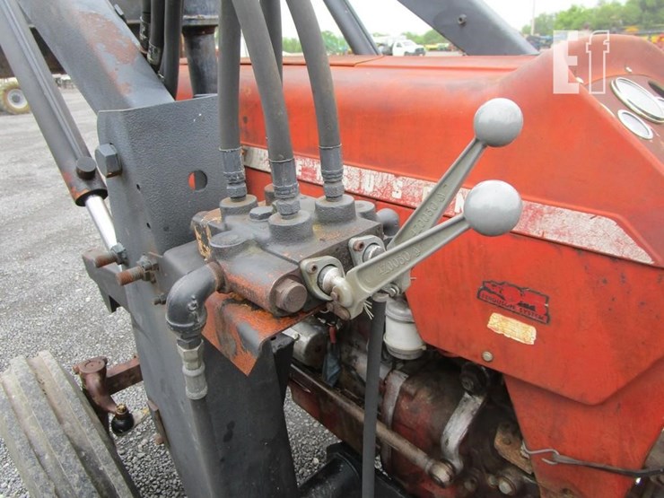 massey-ferguson-165-image-6