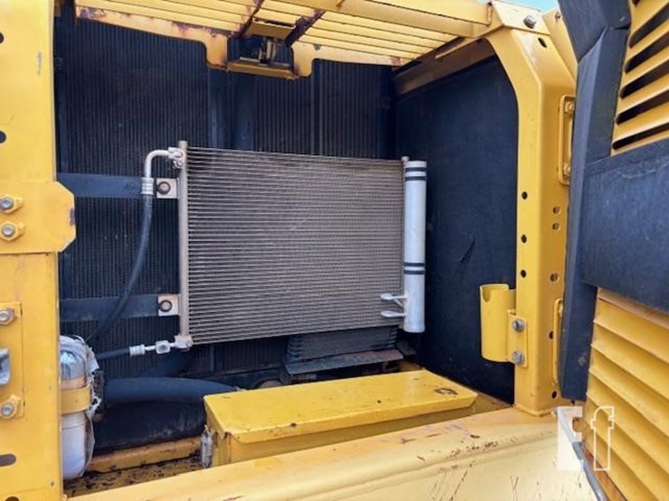 2006-komatsu-pc200-lc-8-image-16