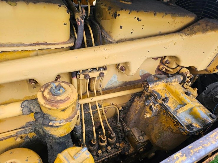 caterpillar-d7-image-25