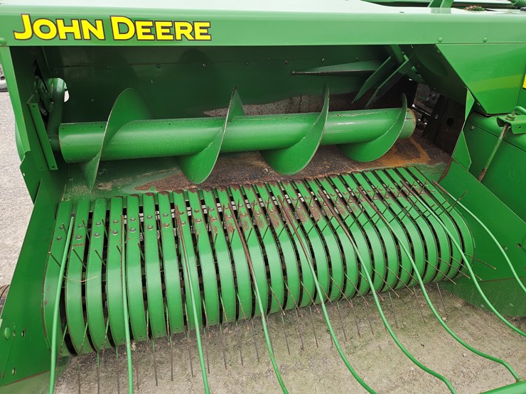 2010-john-deere-348-image-4