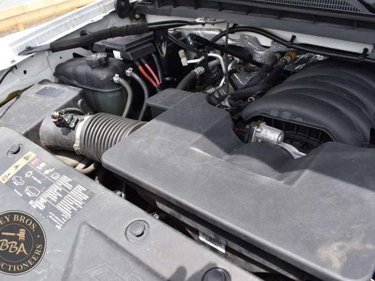 2017-chevrolet-silverado-1500-image-44