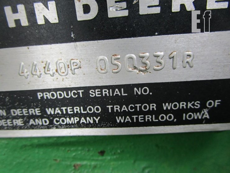 john-deere-4440-image-11