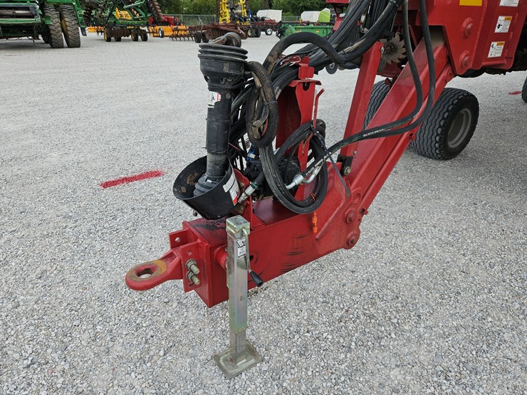 2013-case-ih-1265-image-2