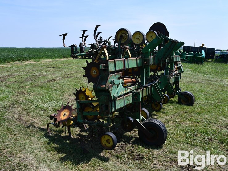 john-deere-85-image-3