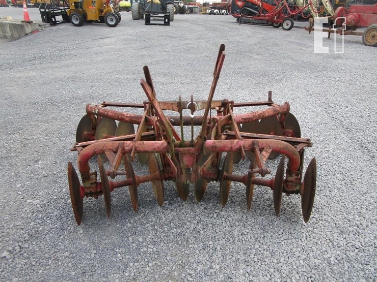 massey-ferguson-20-image-1