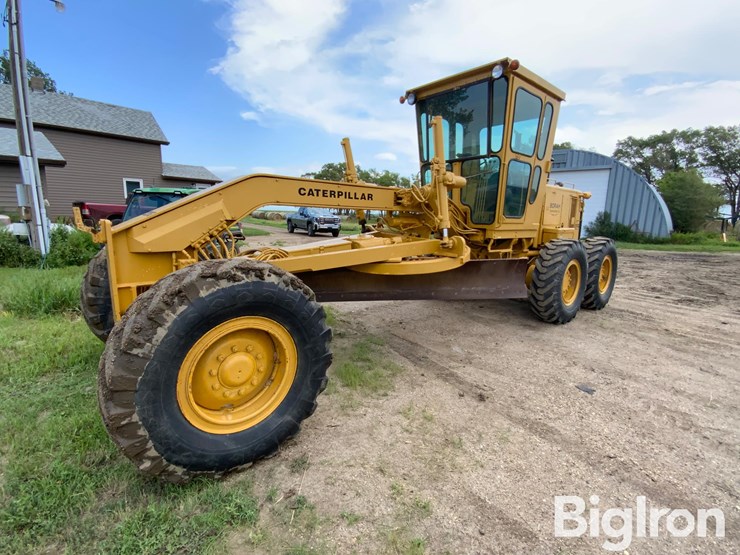 1977-caterpillar-120g-image-1