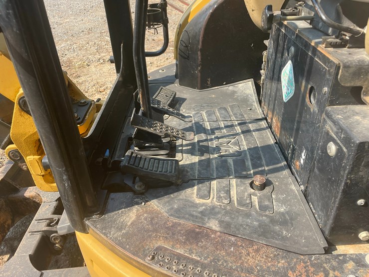 caterpillar-303cr-image-32