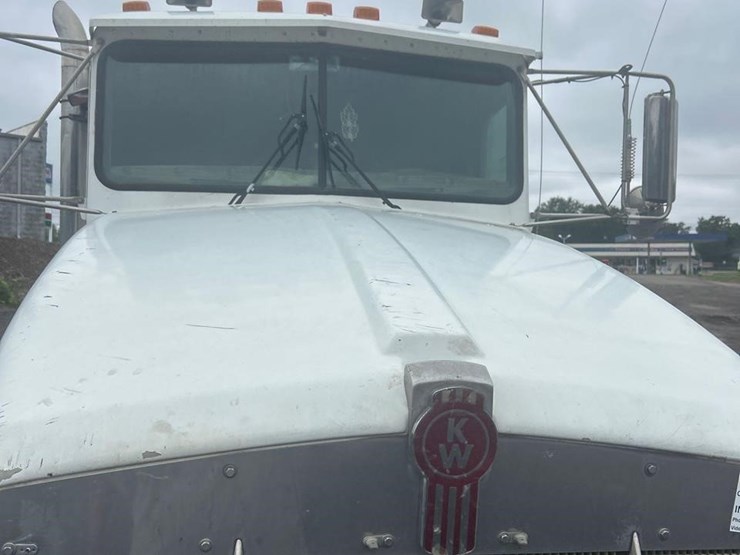 2004-kenworth-t800-image-74