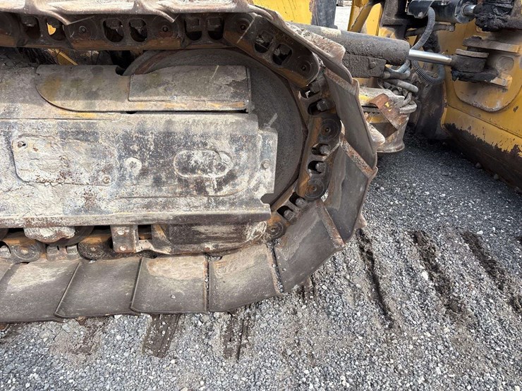 caterpillar-d5k2-lgp-image-32