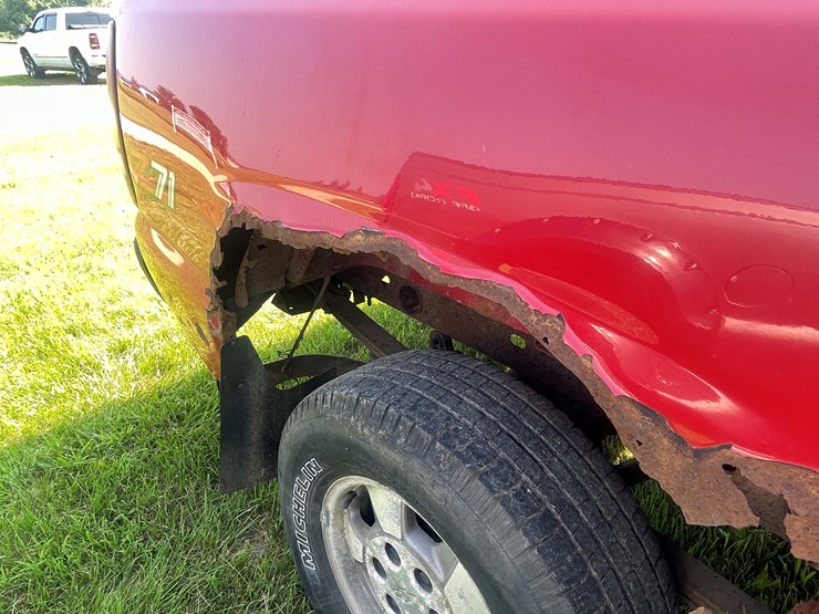 #1040-•-2000-chevy-1500-truck-(has-wi-title)-image-24