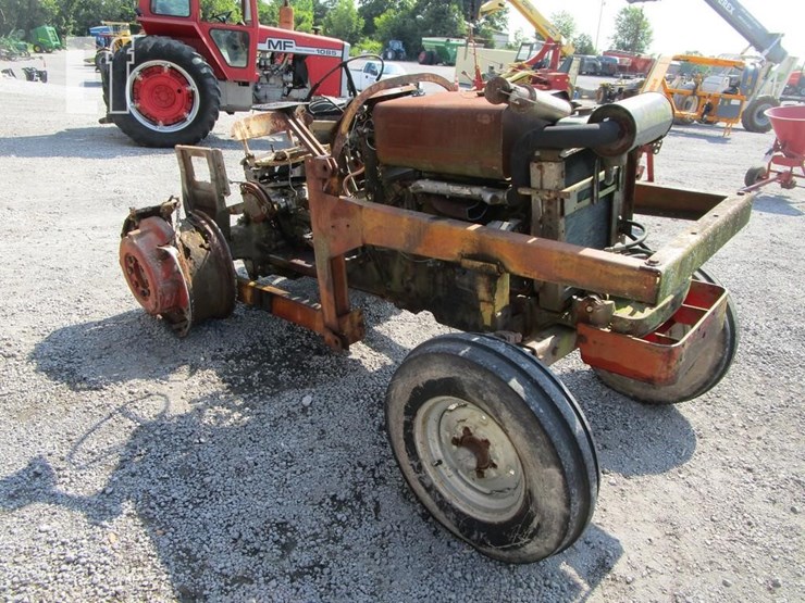 massey-ferguson-175-image-4