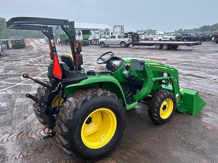2022-john-deere-3032e-image-3